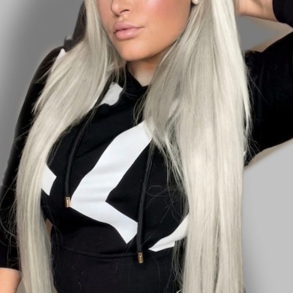 NEW🌟Elly Pistol Black Hoodie - Picture 2 of 9